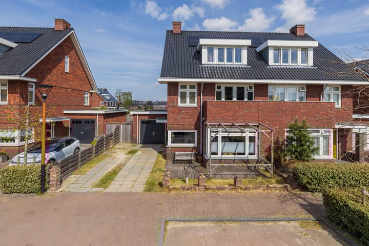 van Sillevoldtlaan 6