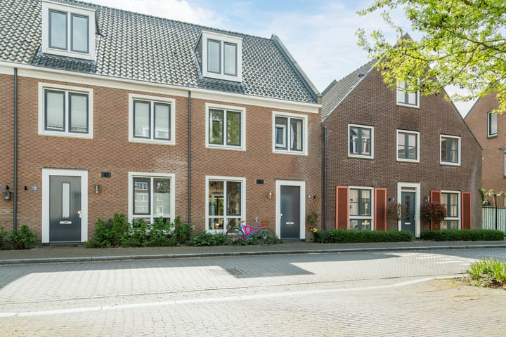 Foto 1 van Bertus Aafjeslaan 19