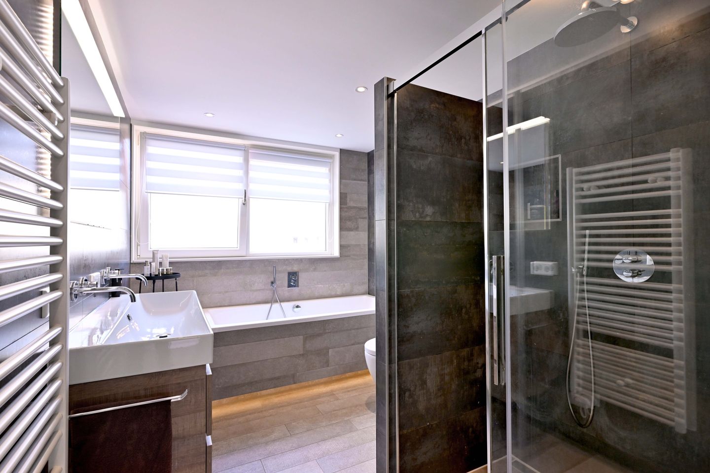 Foto 25 van Frederik van Blankenheimstraat 1