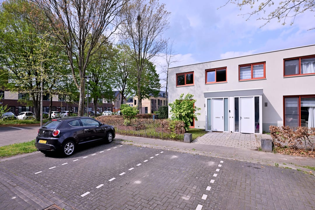 Foto 38 van Frederik van Blankenheimstraat 1