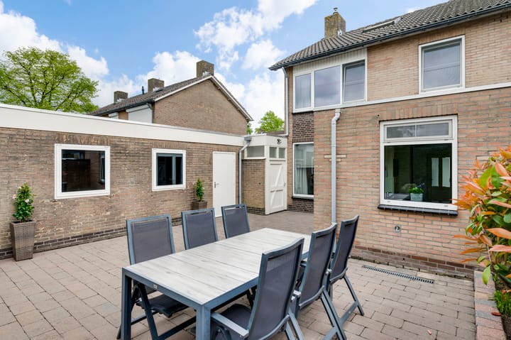 Foto 33 van Bernhardstraat 37