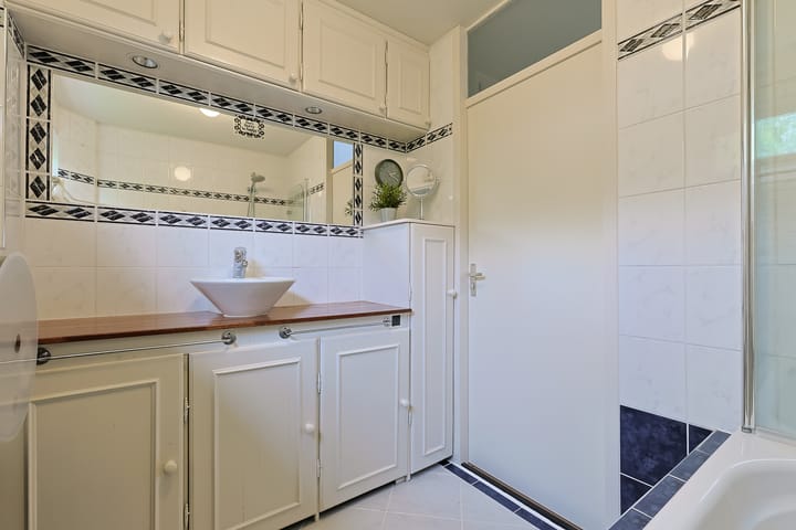 Foto 37 van Roosje Vosstraat 16