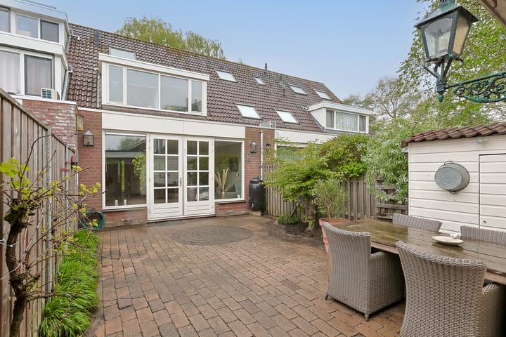 Foto 42 van Roosje Vosstraat 16