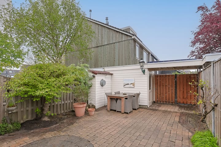 Foto 44 van Roosje Vosstraat 16