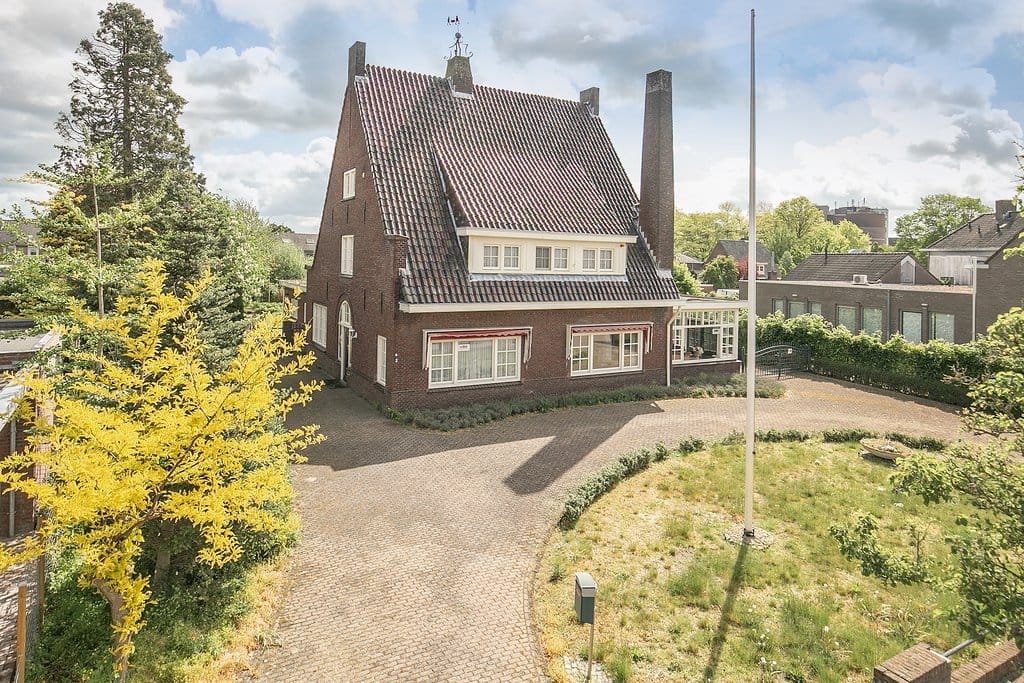 Foto 1 van Dorpsstraat 2