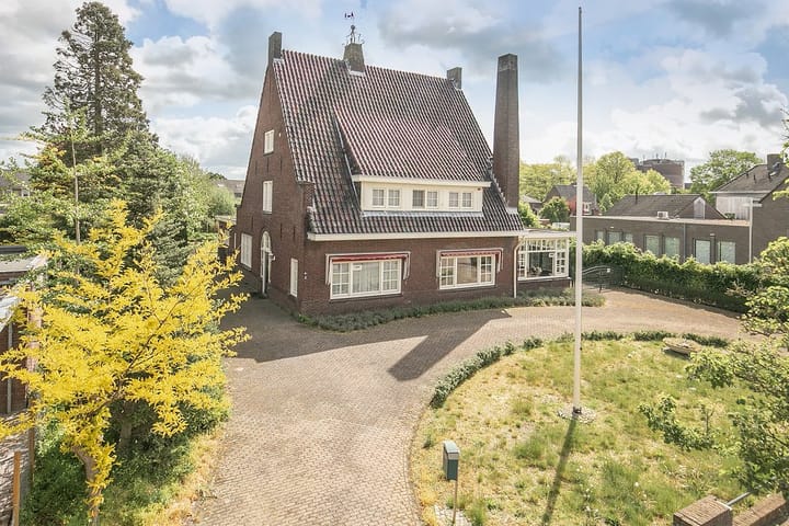 Dorpsstraat 2