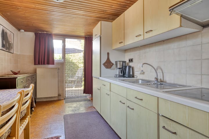 Foto 10 van Biezenstraat 12