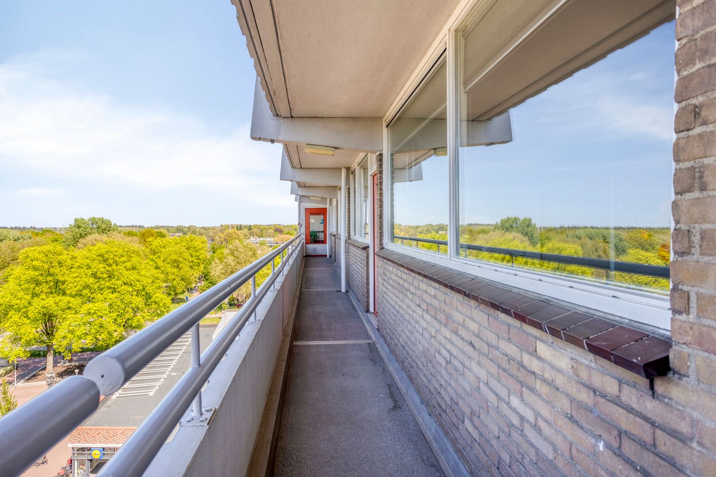 Photo 14 of Karel de Grotelaan 126