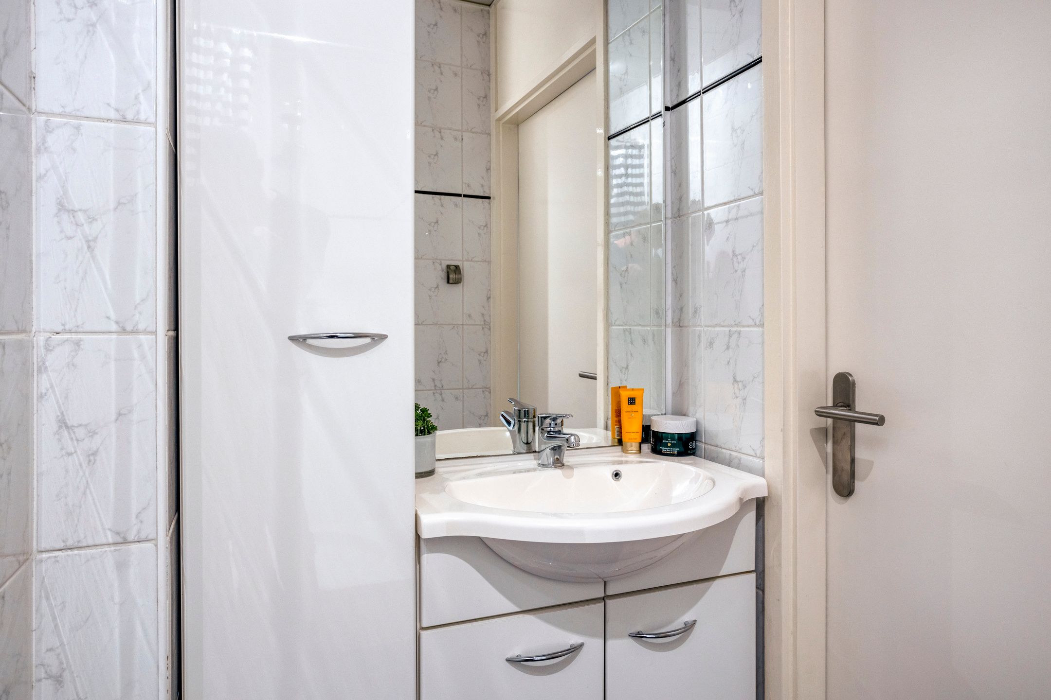 Photo 36 of Karel de Grotelaan 126