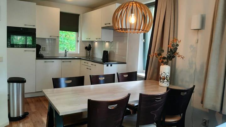 Foto 10 van Valkenlaan 72