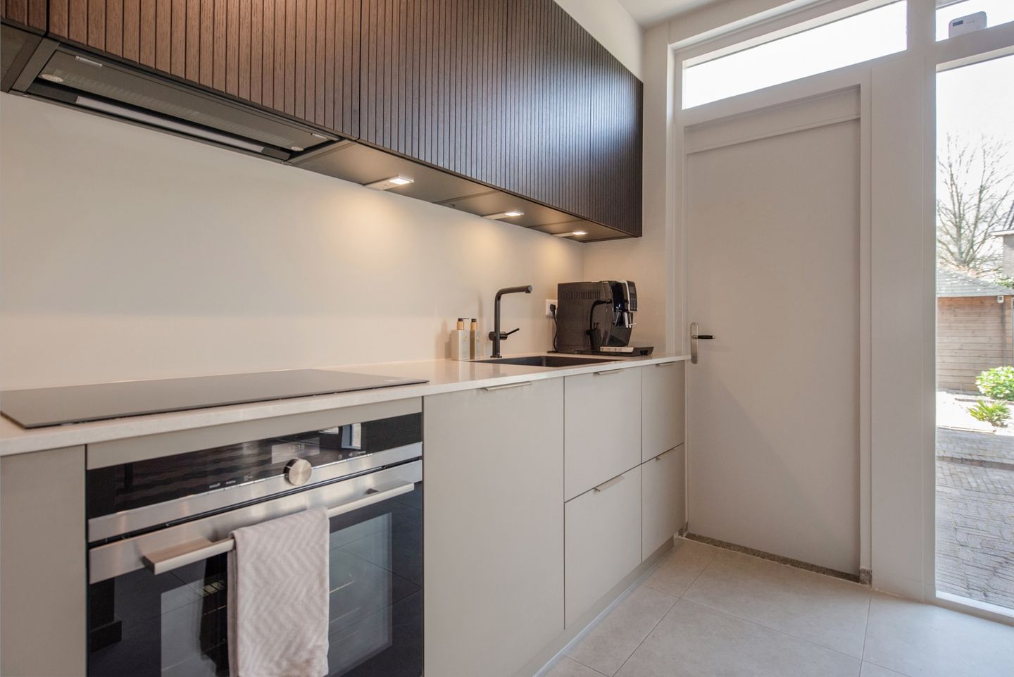 Photo 14 of Minister Lelylaan 6