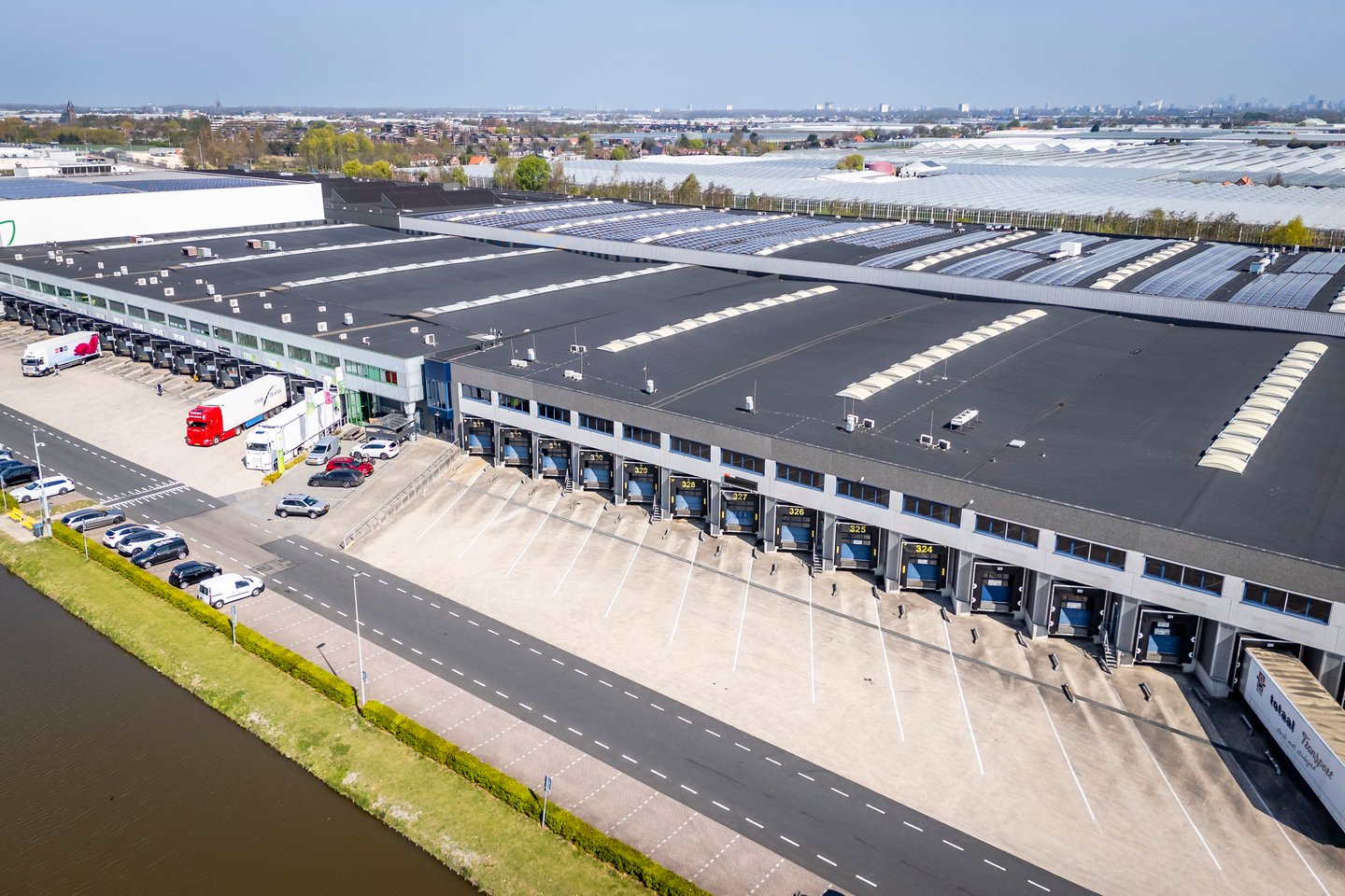 Bekijk foto 3 van Venus 333