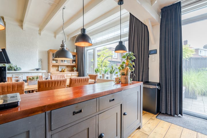 Photo 13 of Amsterdamsestraatweg 585