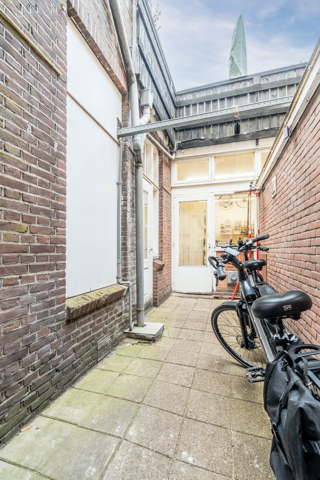 Foto 46 van Amsterdamsestraatweg 585