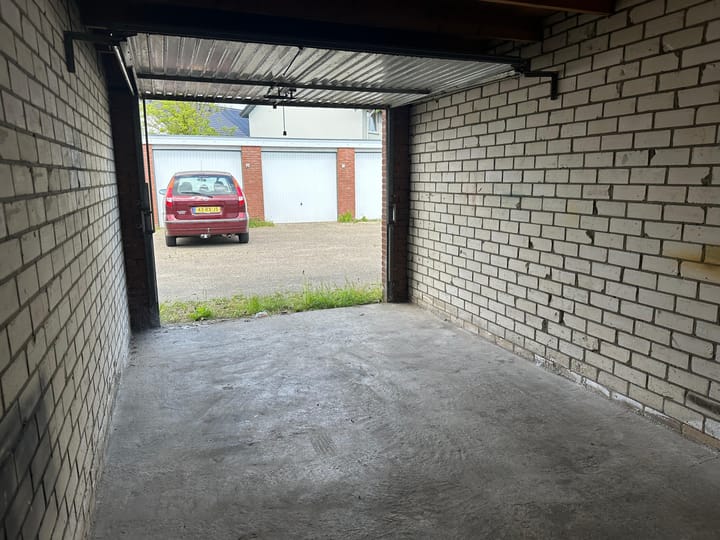 Photo 3 of Van Houtenstraat 39