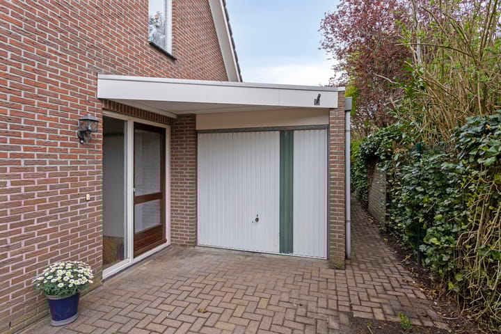 Foto 2 van Achterstebree 15