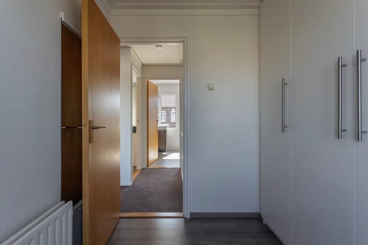 Photo 23 of 12 Septemberstraat 16