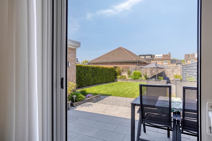 Photo 31 of 12 Septemberstraat 16