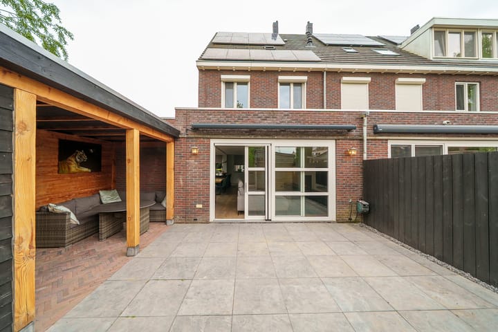 Foto 39 van Joop den Uylstraat 21