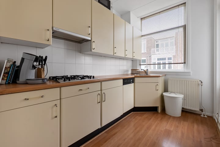 Foto 12 van Van Lumeystraat 43