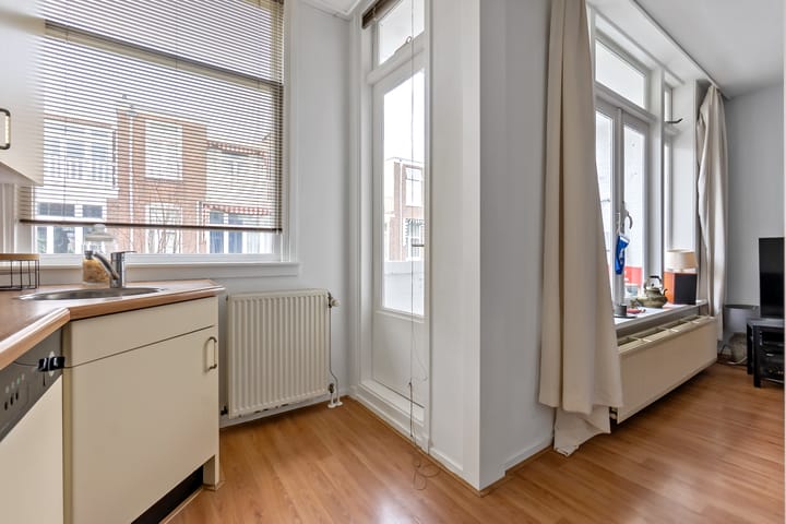 Foto 13 van Van Lumeystraat 43