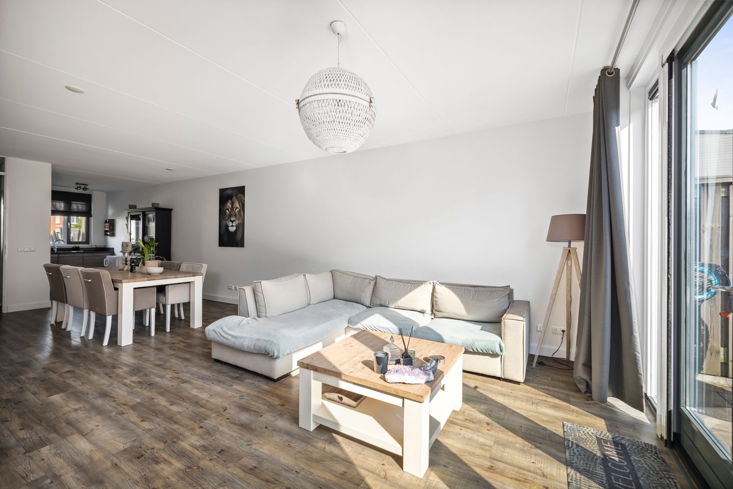 Foto 4 van Van der Willigenstraat 10