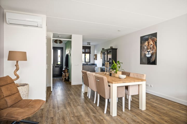 Foto 5 van Van der Willigenstraat 10