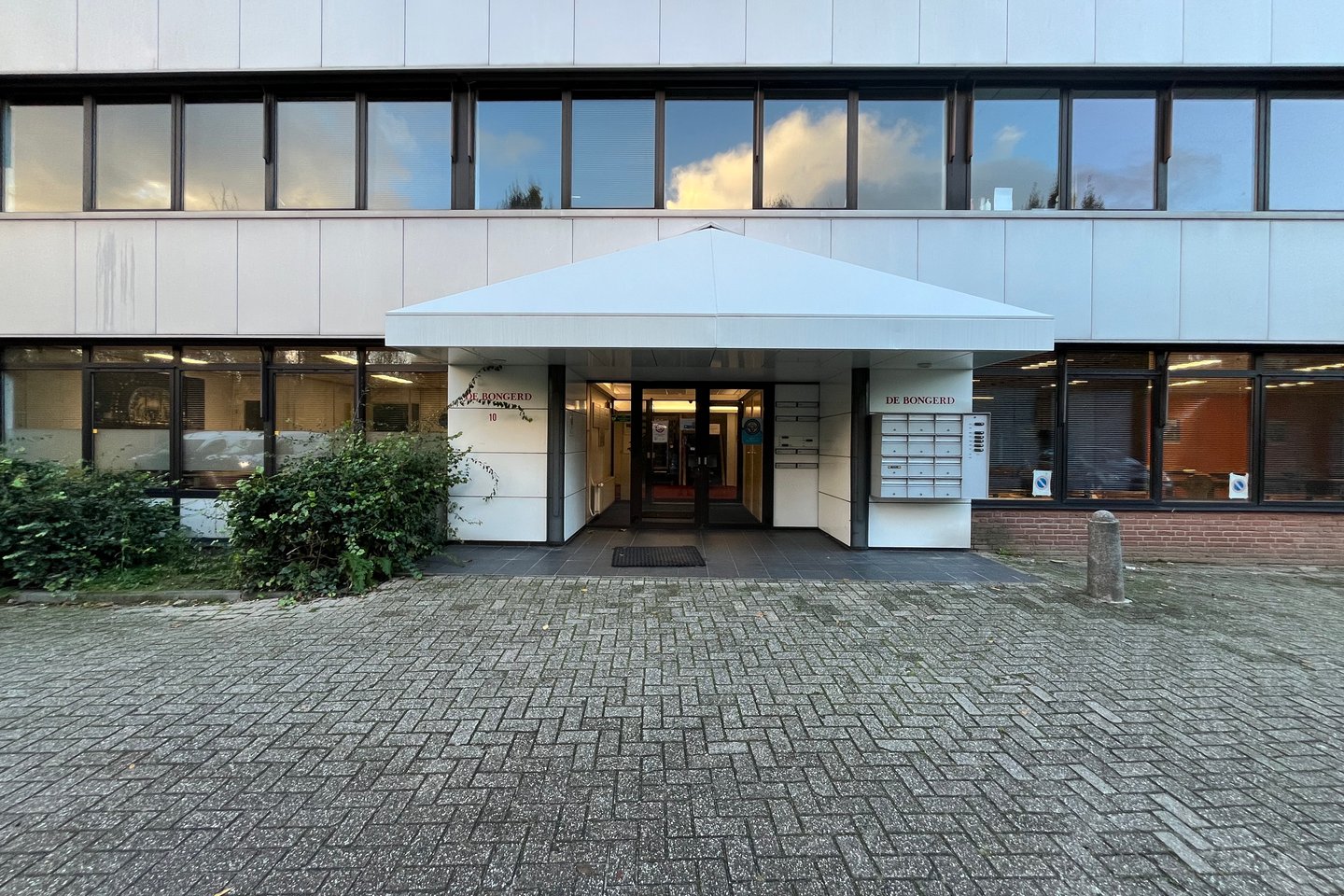 View photo 3 of Industrieweg 10-a