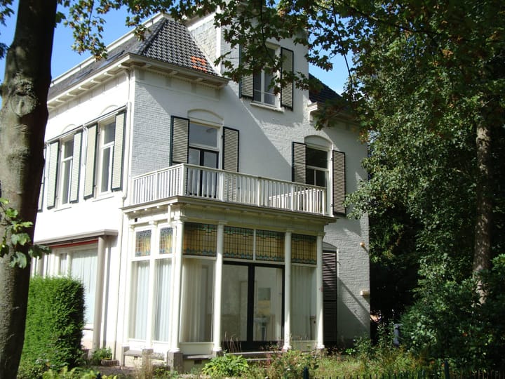 undefined main image