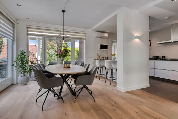 Foto 3 van Einthovenstraat 8