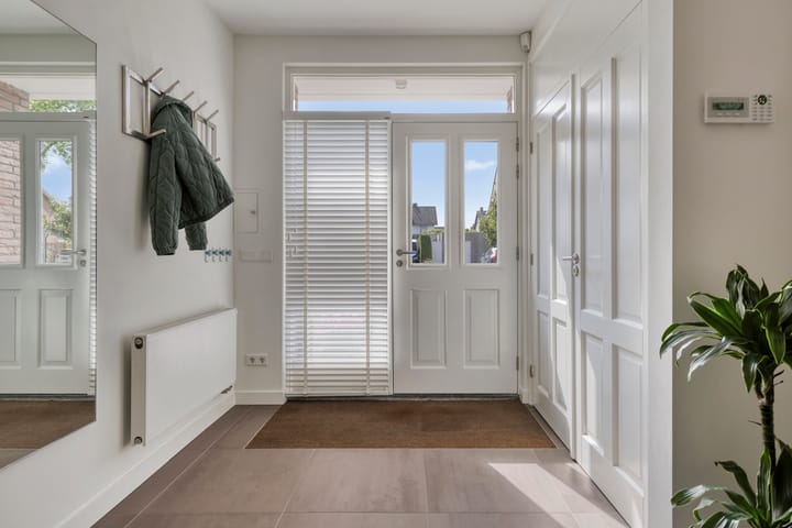 Foto 8 van Einthovenstraat 8