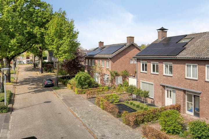 Foto 38 van Einthovenstraat 8