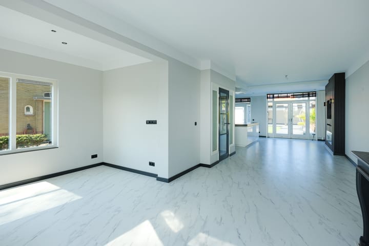 Foto 6 van Schipholweg 411