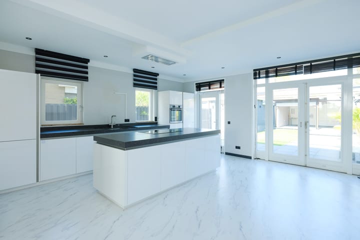 Foto 7 van Schipholweg 411