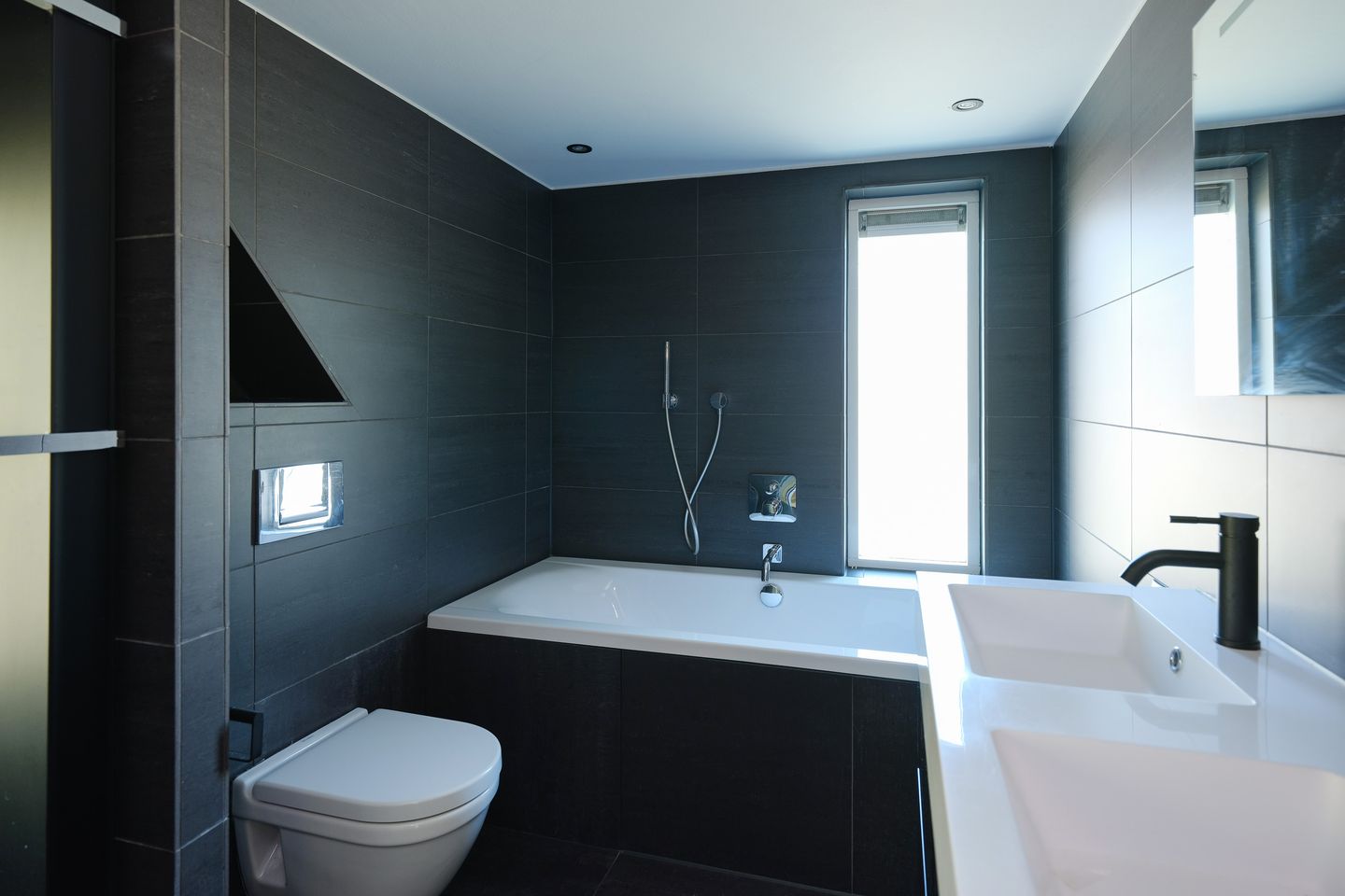 Photo 20 of Schipholweg 411