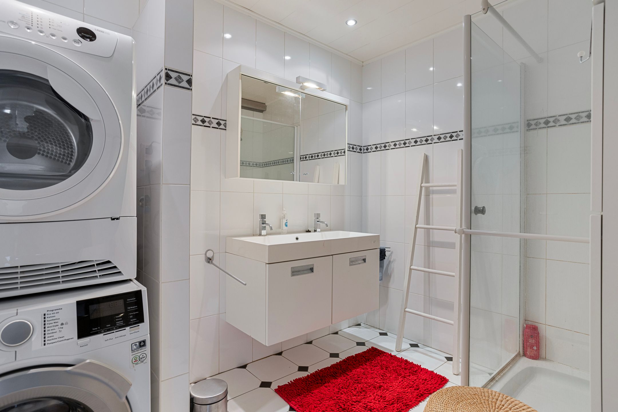 Foto 18 van Veenbesstraat 764