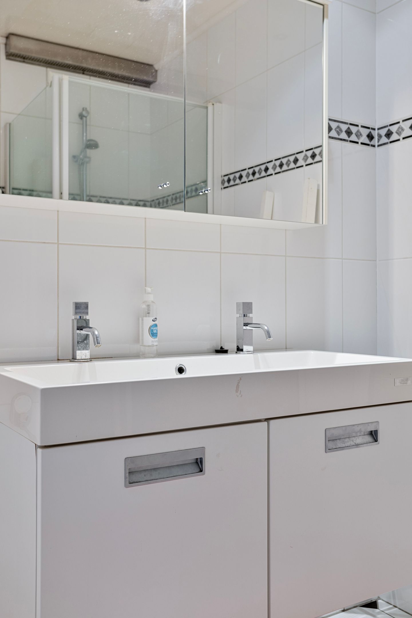 Foto 19 van Veenbesstraat 764