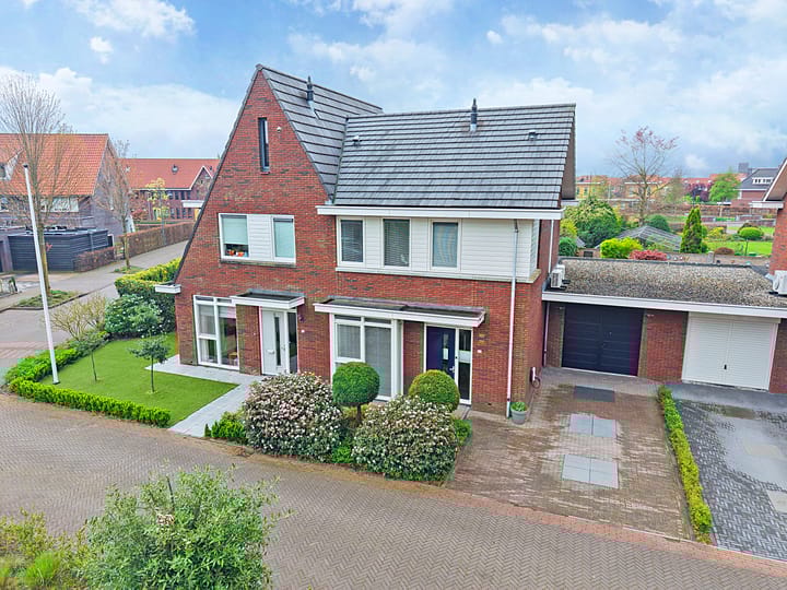 Foto 1 van Keizersmantel 4