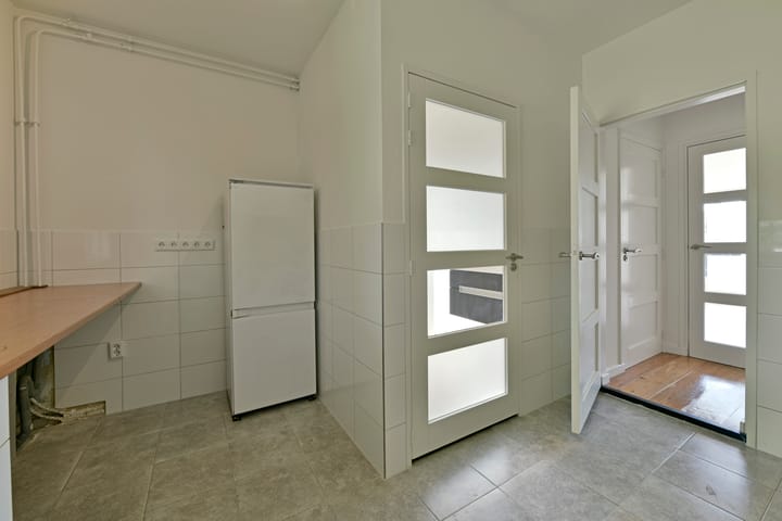 Photo 27 of Oostkanaalweg 19-D