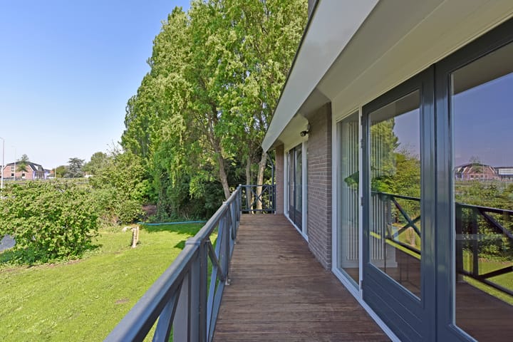 Photo 43 of Oostkanaalweg 19-D