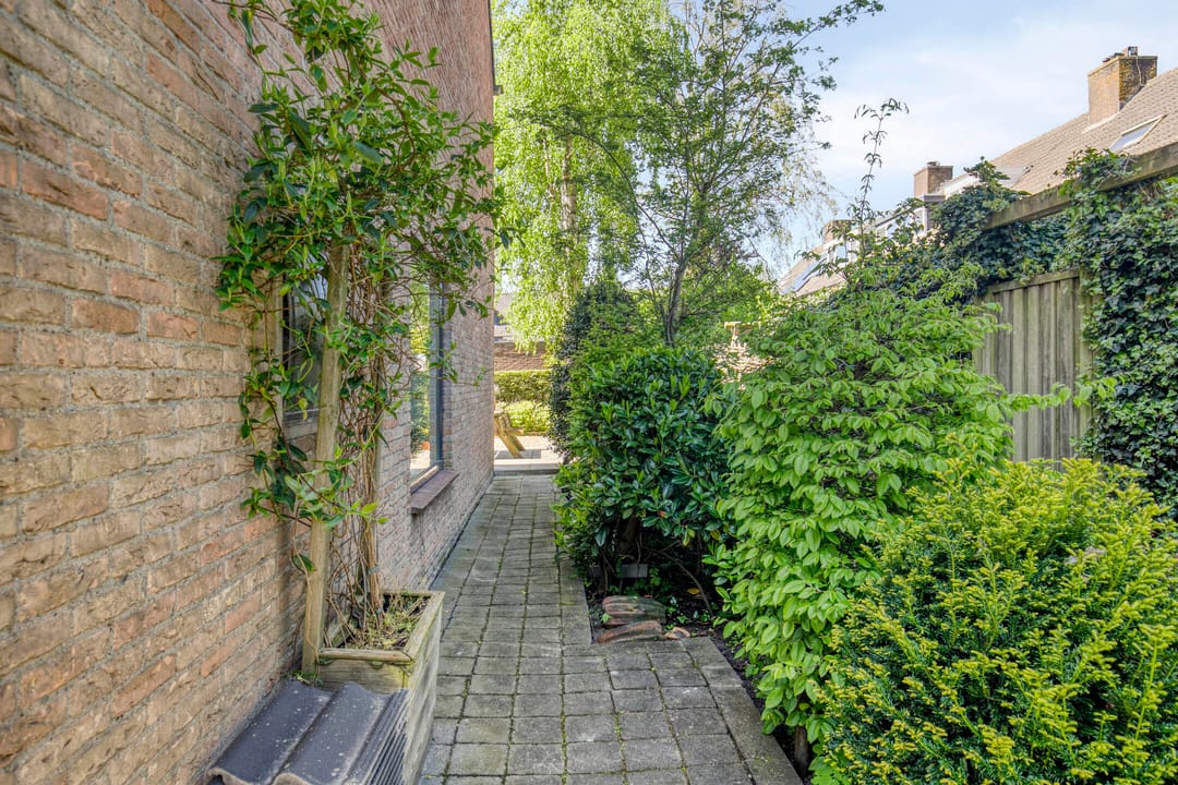 Photo 26 of Oosteinde 30