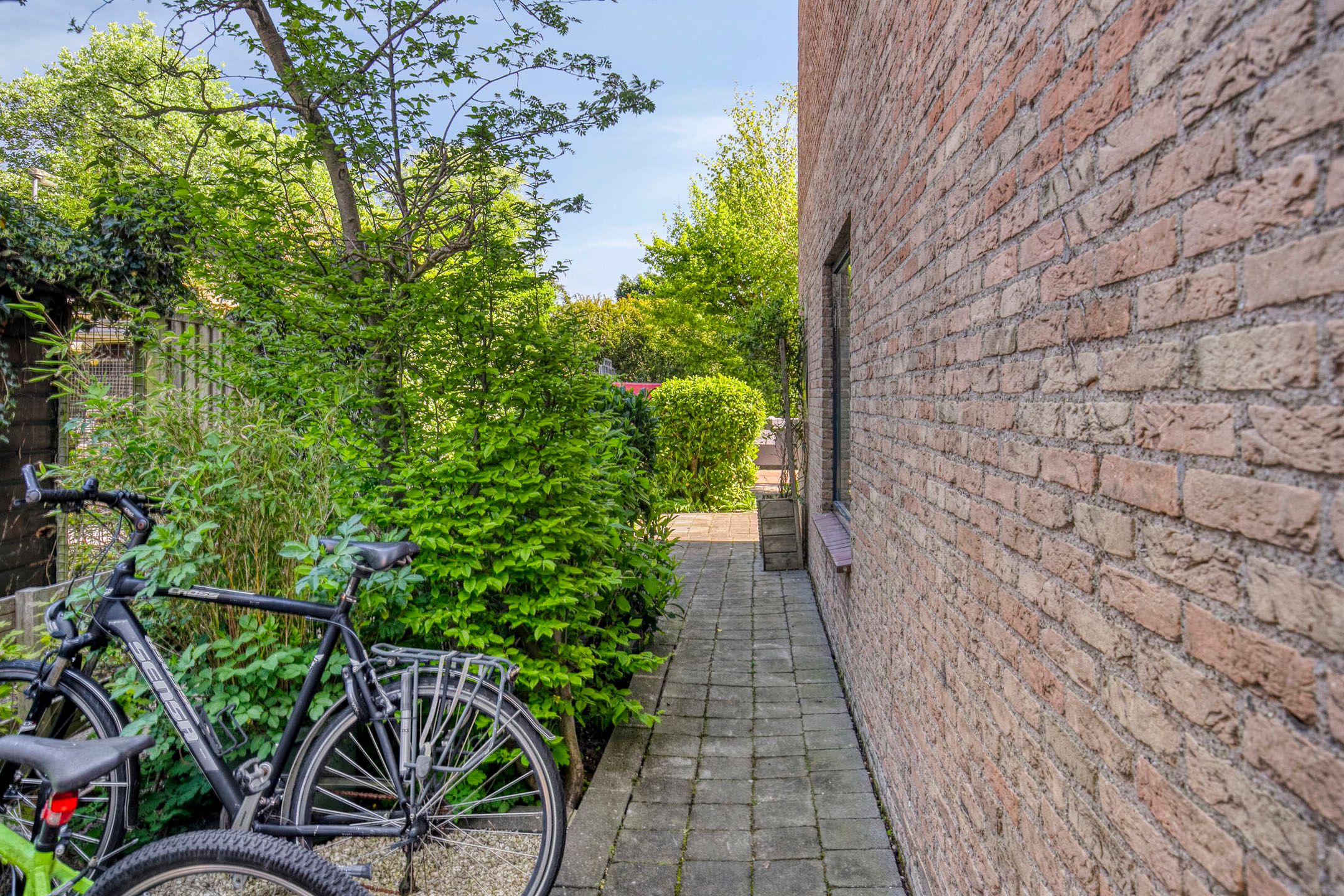 Photo 27 of Oosteinde 30