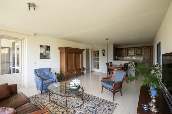 Photo 6 of Jan van Henegouwenstraat 7