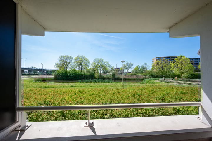 Photo 14 of Jan van Henegouwenstraat 7