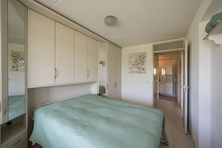 Photo 16 of Jan van Henegouwenstraat 7