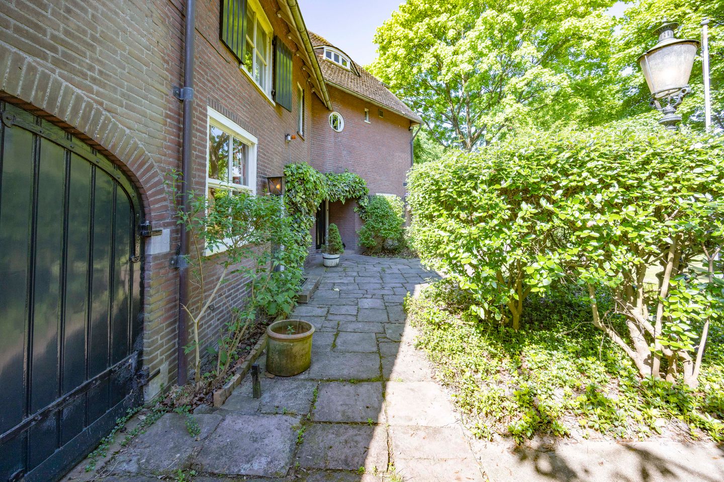 Photo 14 of Bredaseweg 384