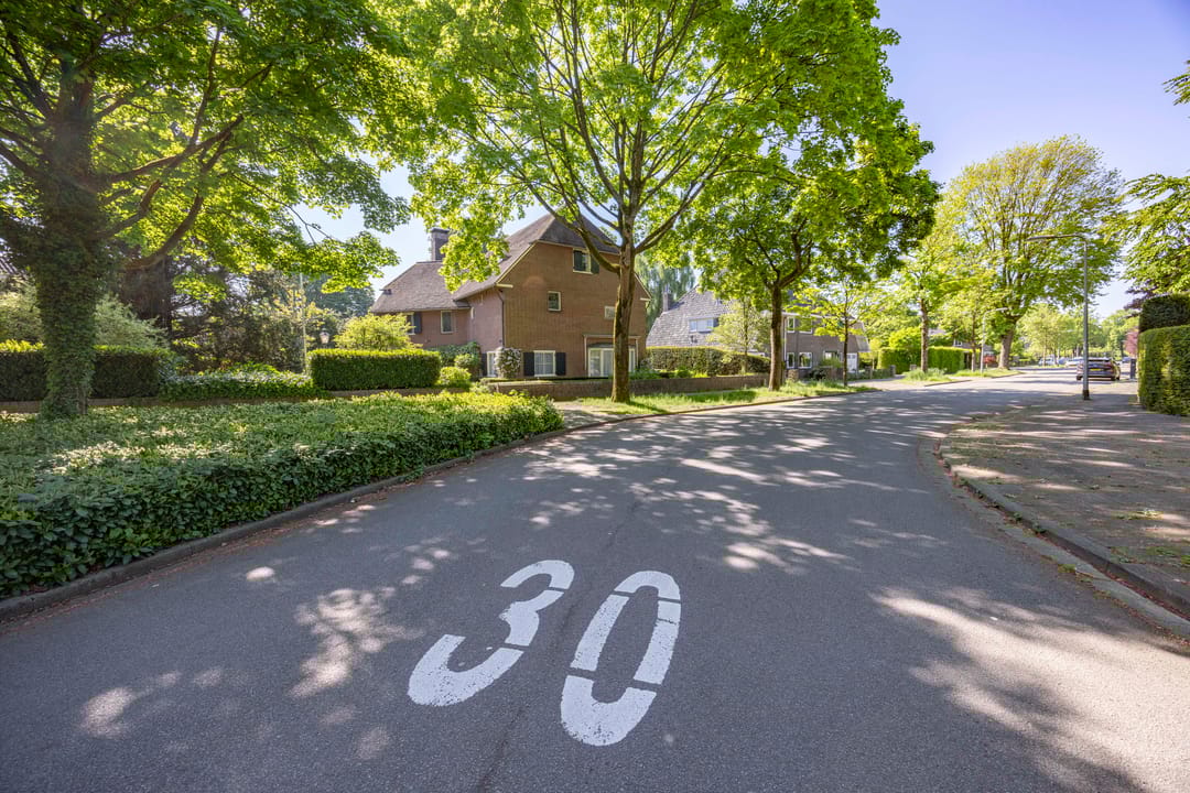 Photo 16 of Bredaseweg 384