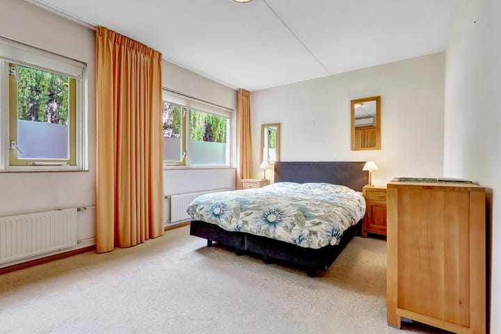 Foto 13 van Golda Meirsingel 15