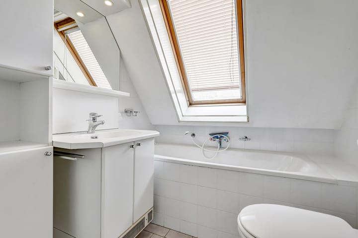 Foto 19 van Golda Meirsingel 15