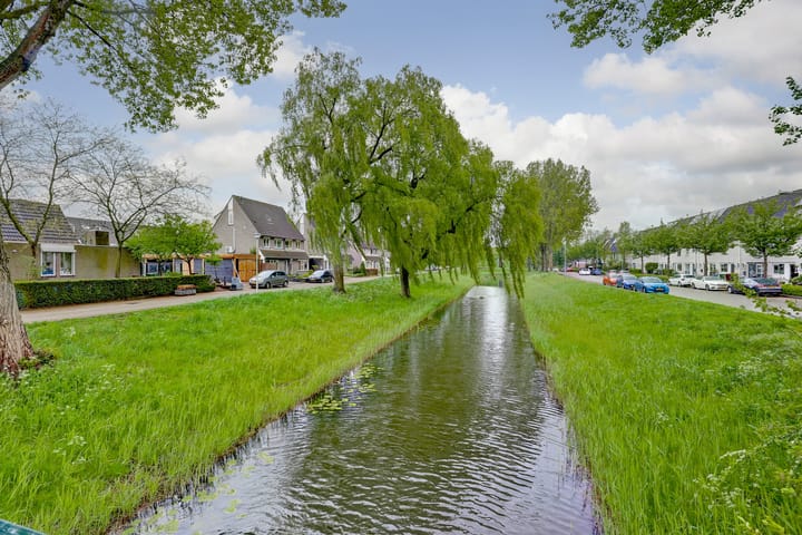 Foto 30 van Golda Meirsingel 15